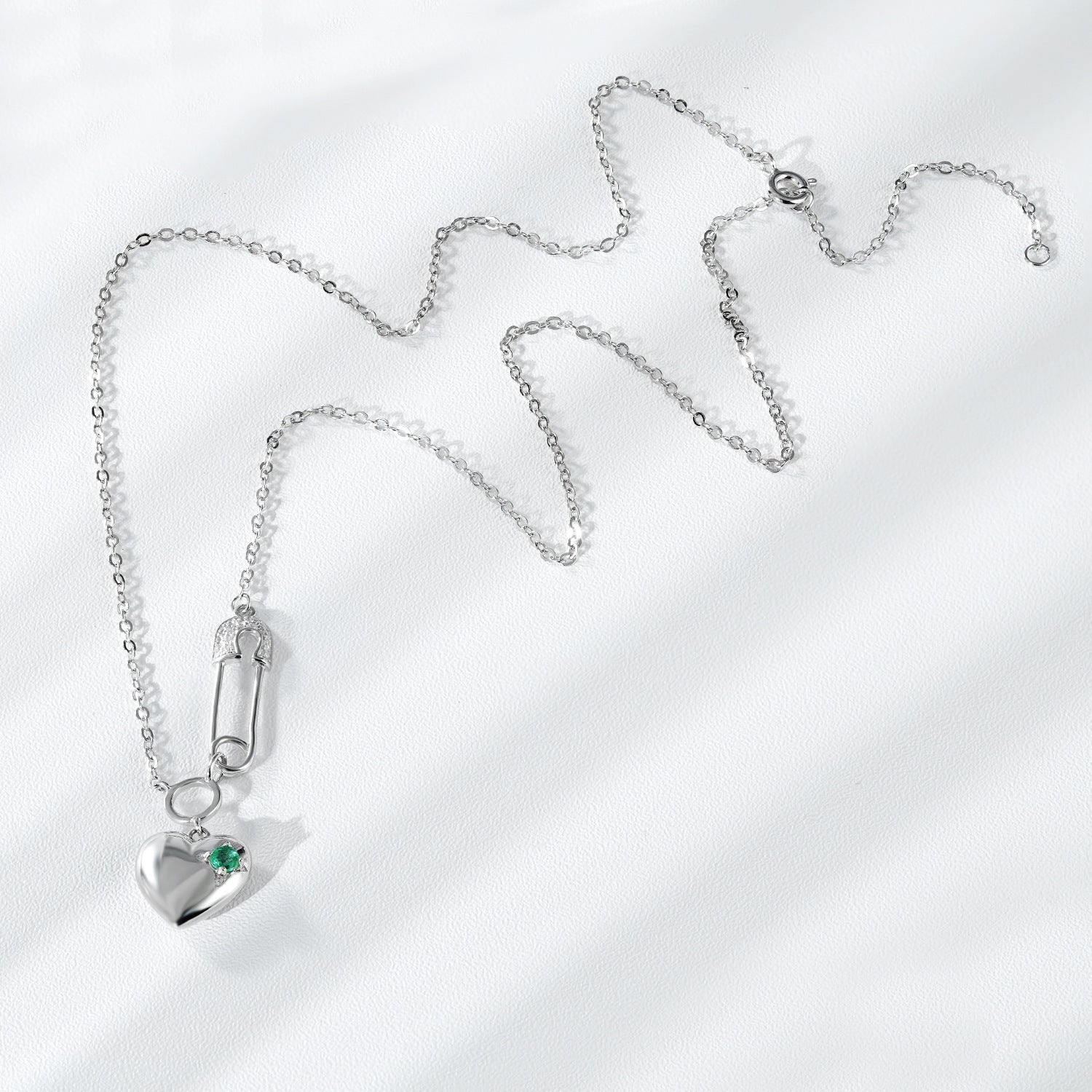 Cool Necklace Women's Fashion S925 Silver Emerald Heart Pendant Paper Clip - Luxe Orna