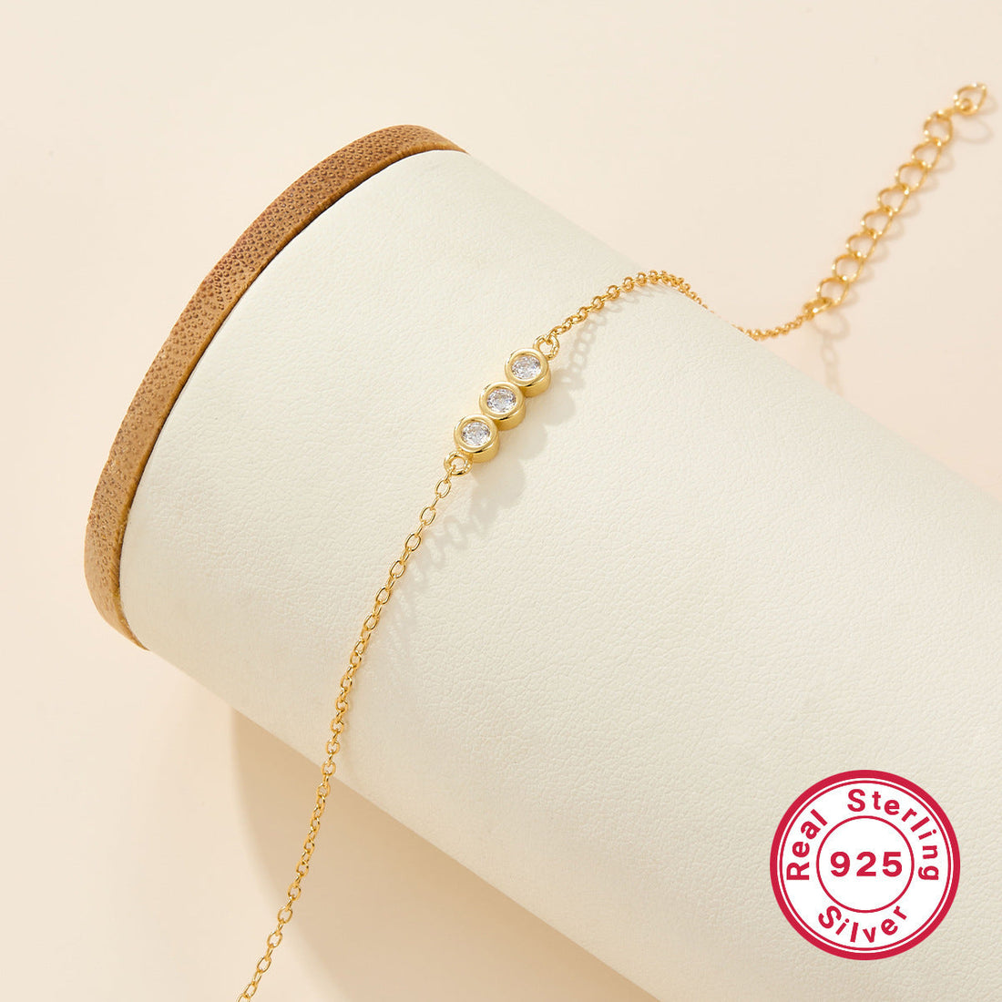 Stylish Women's Silver Bracelet - Luxe Orna